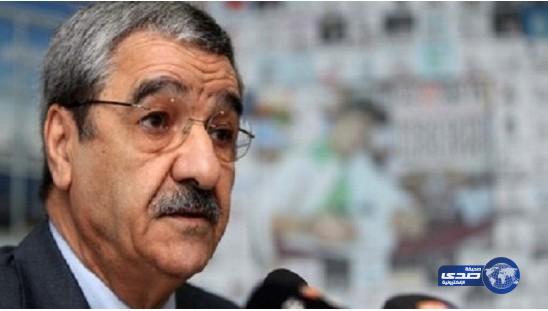 وزير جزائري يطالب بتقليص الصيام إلى 13 يوماً!