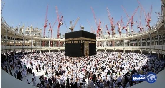 شؤون الحرمين للنساء: لا تزاحمن الرجال عند الحجر الأسود والملتزم