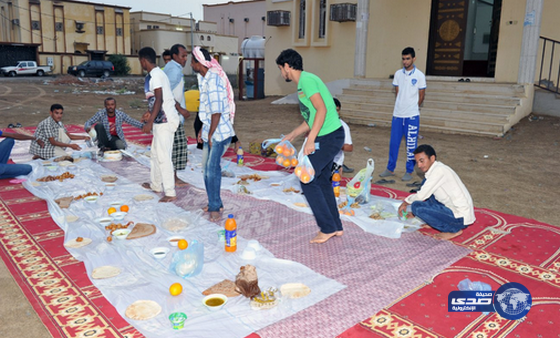 40 شاباً وربة بيت يفطرّون الجاليات بقرية المحلة الثانية بصبيا