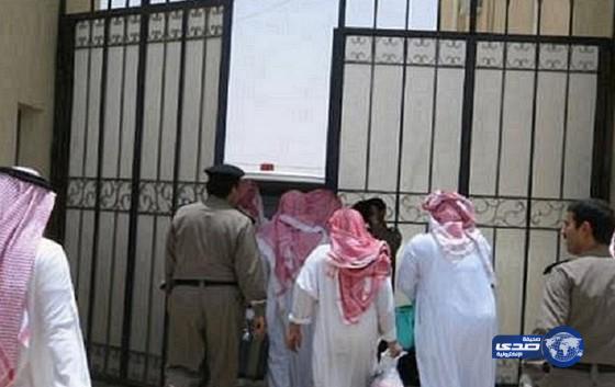 سجون عسير تُطلق 77 نزيلاً من المشمولين بالعفو