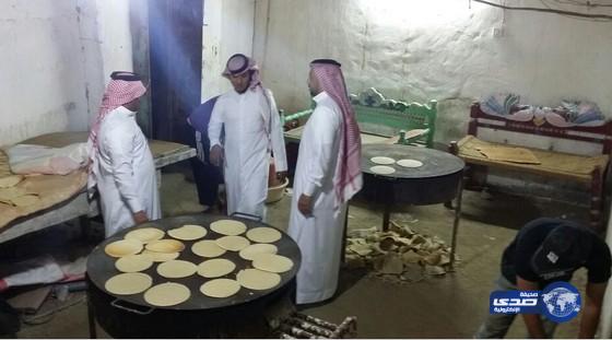 الصور بلدية القوز تضبط موقعا مخالفا يعد فيه  الخبز(الشفوت)