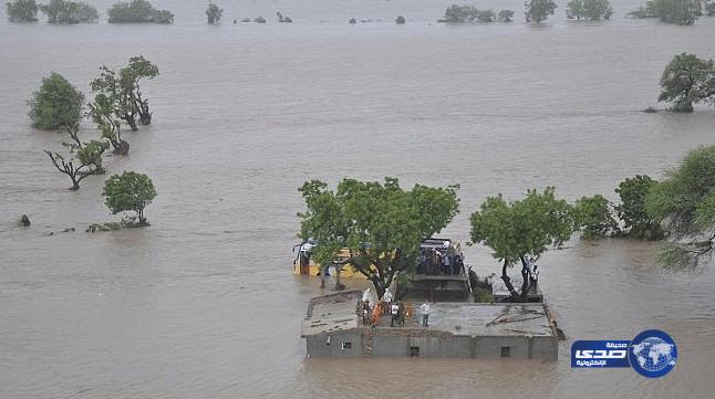 ارتفاع حصيلة ضحايا الفيضانات في الهند إلى سبعين قتيلاً