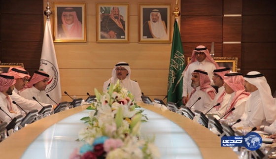 رئيس الهلال الأحمر يوجِّه بتقديم أفضل الخدمات بالحد الجنوبي والحرمين