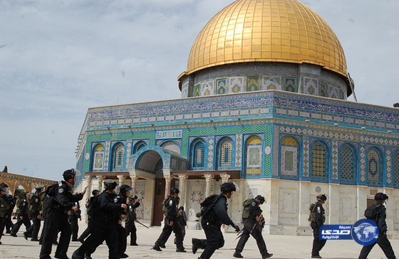 مجموعات من المستوطنين اليهود تقتحم المسجد الأقصى