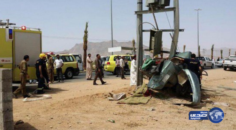 “مدني نجران” يخمد حريقاً بمنزل في حي القابل وأنقذ محتجزاً عقب حادث تصادم مروري‎