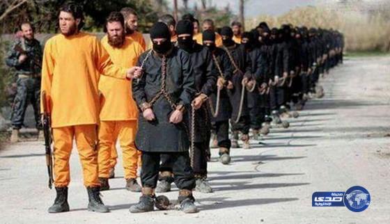 &#8220;جيش الإسلام&#8221; يعدم 18 مقاتلًا من &#8220;داعش&#8221; بأسلوب مشابه لإعدامات &#8220;داعش&#8221;
