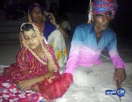 ثلاثيني هندي بتزوج طفلة في السادسة امتثالا لتقاليد غريبة