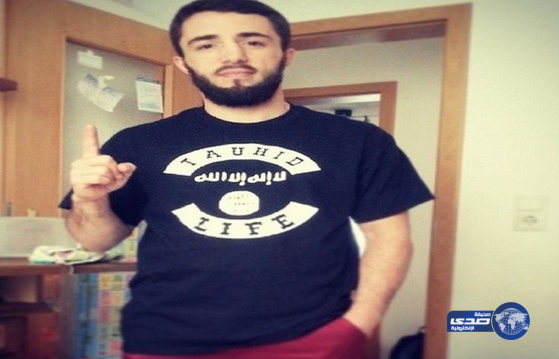 وفاة بطل العالم بالملاكمة بعد انضمامه لداعش