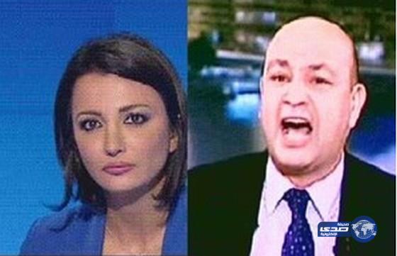 بالفيديو.. مذيعة الجزيرة تهاجم عمرو أديب بعد انتقاده لها: مهرج أقرع