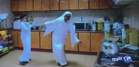 بالفيديو: ناصر القصبي يرقص على أنغام Happy