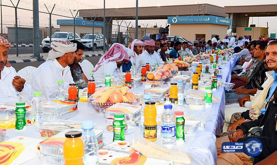 مركز الملك سلمان للإغاثة يواصل مساعداته لليمنيين العالقين بالوديعة