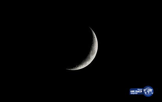 المحكمة العليا تدعو إلى تحري رؤية هلال شهر شوال