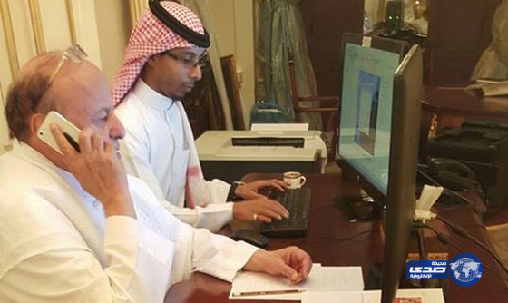 الرئيس اليمني في غرفة عمليات قوات التحالف