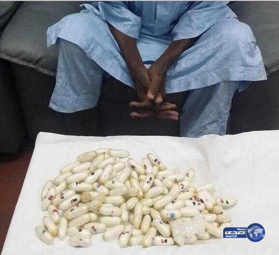 إحباط تهريب كيلو ونصف «كوكائين» و5 آلاف حبة «زاناكس»