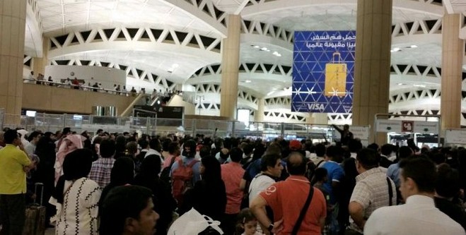 «الاتصالات السعودية» تتبرأ من تسببها في تعطل الركاب بمطار الرياض