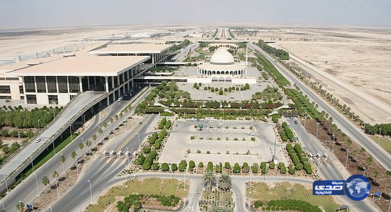 توقيع عقد إنشاء وتشغيل مبنى الطيران الخاص بمطار الدمام