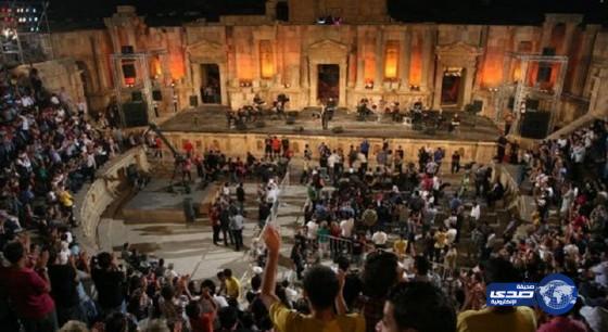 مهرجان جرش للثقافة والفنون يضيئ شعلته الثلاثين