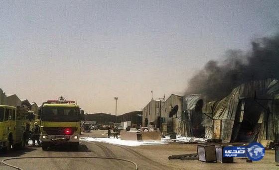 مدني الرياض: إخماد حريق اندلع بورش في حي السعادة