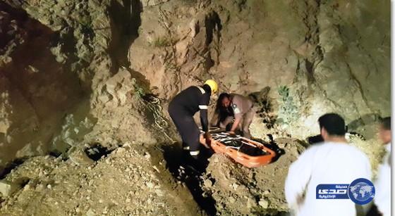 حادث انقلاب في عقبة الملك عبدالله بالنماص تنتهي بالوفاة