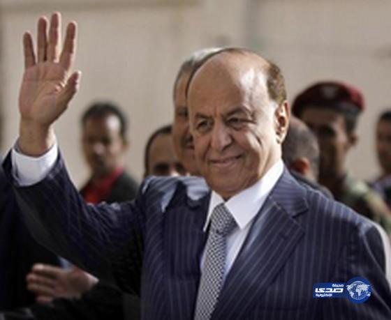 الرئيس اليمني يصل للقاهرة لحضور احتفالات افتتاح قناة السويس