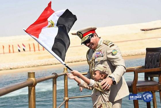 بالصور.. “مصر بتفرح”.. الرئيس المصري يفتتح رسميا قناة السويس الجديدة