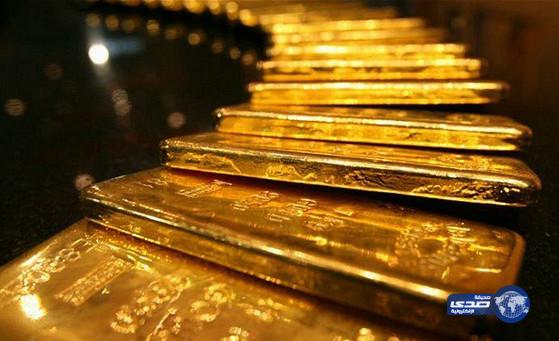 الذهب يستقر إلى أدنى مستوياته منذ 1999