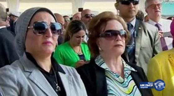 بالفيديو: زوجة السيسي تظهر للمرة الأولى في حفل القناة