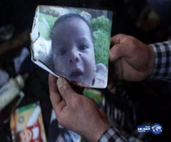 وفاة والد الرضيع الفلسطيني الذي قتله مستوطنون حرقًا