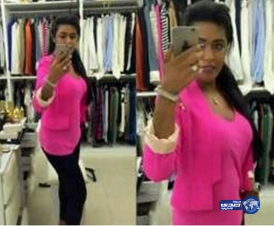 بالصور.. وعد رداً على اتهامها بالغرور.. انا اتصورت بغرفة ملابسي وين اتصور بالحمام مثلاً!!