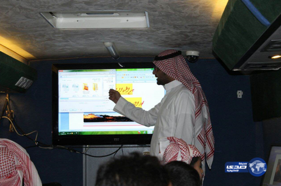 بالصور استمرار تفاعل المتدربين في قافلة التدريب الإلكتروني بتبوك‎