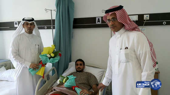 السروي وابن محيا وفنانو عسير يزورون مصابي الطوارئ