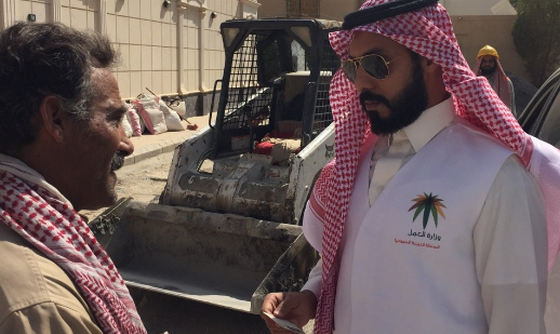 ( العمل ) ضبط (1225) مخالفة لقرار منع العمل تحت أشعة الشمس .‎