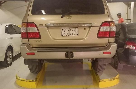 مرور الرياض يواصل مطاردة مستحلي ممرات المعاقين ويتفاعل مع بلاغ مغرد