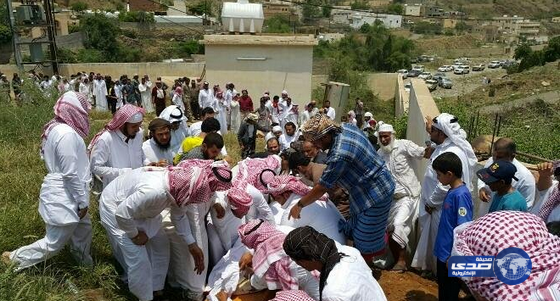 تشييع جثمان الشهيد الغزواني بمحافظة العيدابي