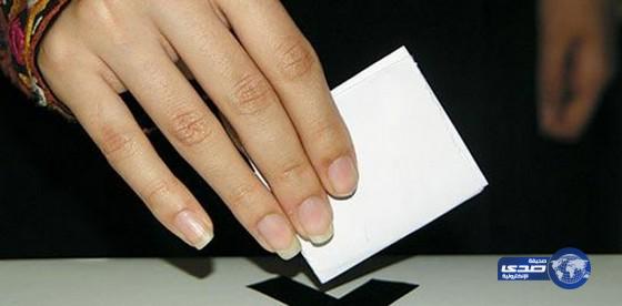 في مكة المكرمة .. “صفيناز” أول ناخبة سعودية تقيد اسمها