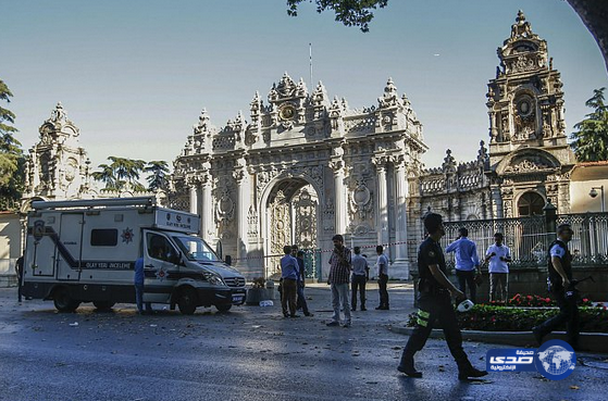 مقتل 8 جنود أتراك وهجوم على قصر دولما بهجة بإسطنبول