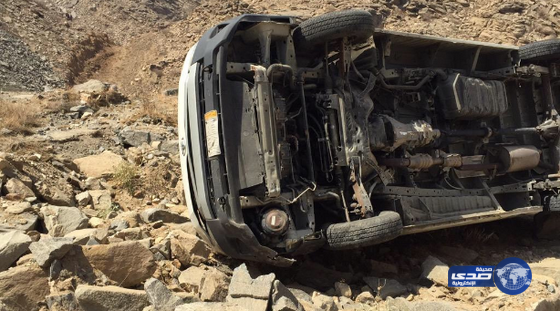 العناية الالهية تنقذ عدد من المعلمات من حادث مروري‎