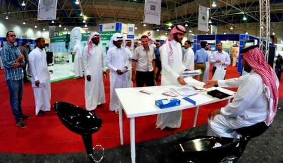 10 شركات تطرح 1593 وظيفة للجنسين اعتبارًا من الأحد المقبل