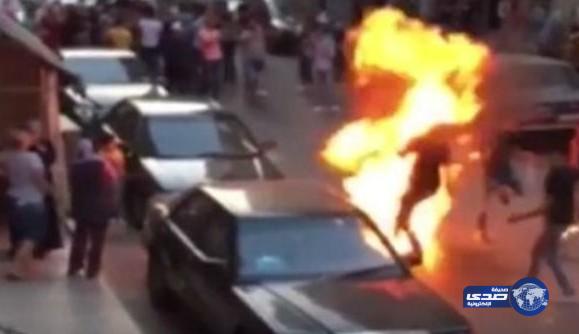 بالفيديو: شاب تحوّل إلى كتلة نار وهو يرقص للعروسين