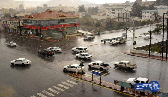 الباحة: أمطار رعدية تستمر حتى الـ 8 مساءً.. والمدني يحذر