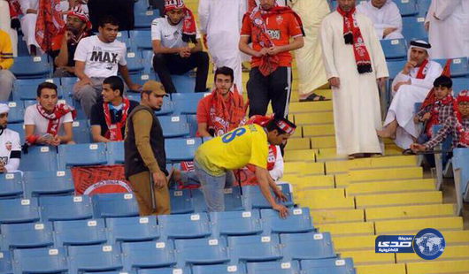 “نصراوي” في مدرجات “الاهلي” الاماراتي