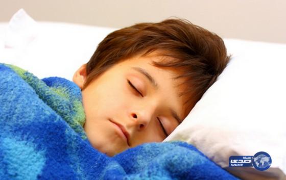 دراسة: النوم بشكل كاف يقي من مخاطر نزلات البرد