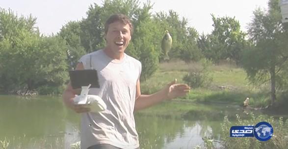 بالفيديو: شاب يصطاد السمك بطائرة دون طيار