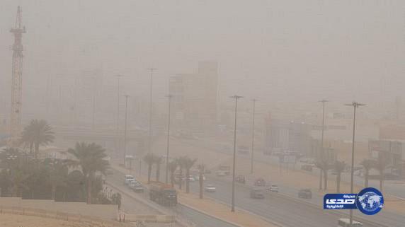 مرور الرياض يحذر من موجة الغبار وينصح بتجنب القيادة