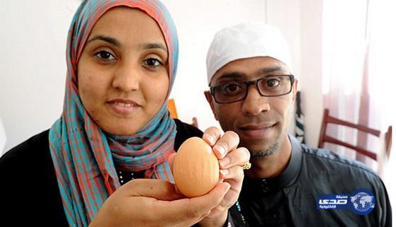 بريطانية تعثر على بيضة منقوش عليها لفظ الجلالة