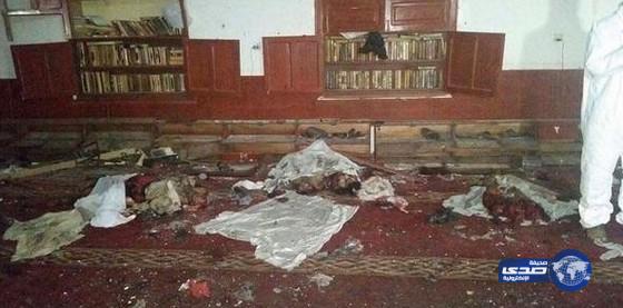 مقتل 20 وإصابة العشرات في تفجيرين استهدفا مسجدا بصنعاء