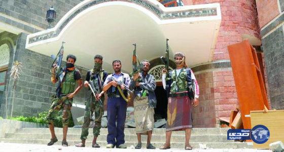 الجيش اليمني يقتحم بوابة القصر الجمهوري في تعز