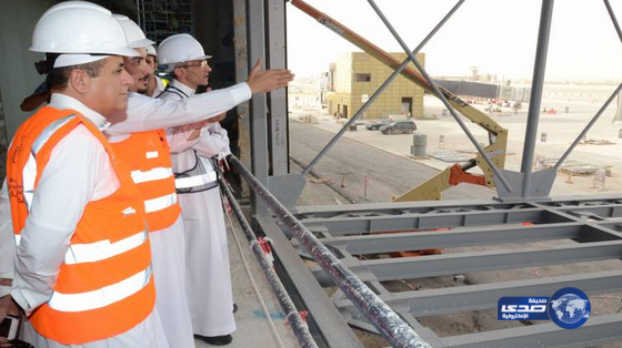 رئيس الطيران المدني يتفقد أعمال الصالة الـ 5 بمطار الملك خالد