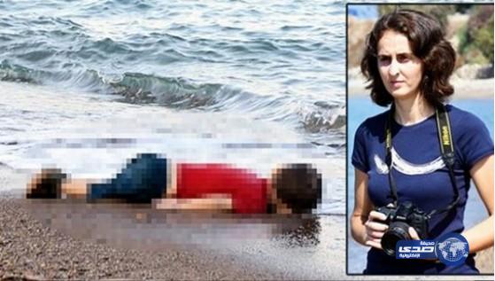 أول تصريح للمصورة التركية التى التقطت صور الطفل السورى