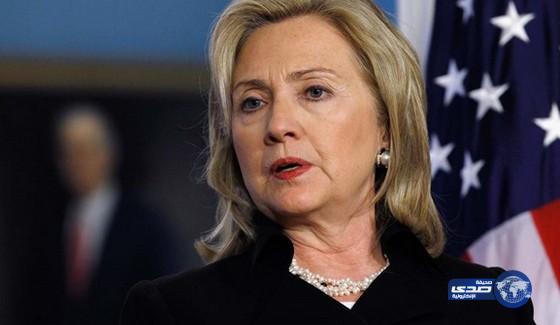 كلينتون دفعت أموالا لموظف لاستخدام خادم معلومات خاص